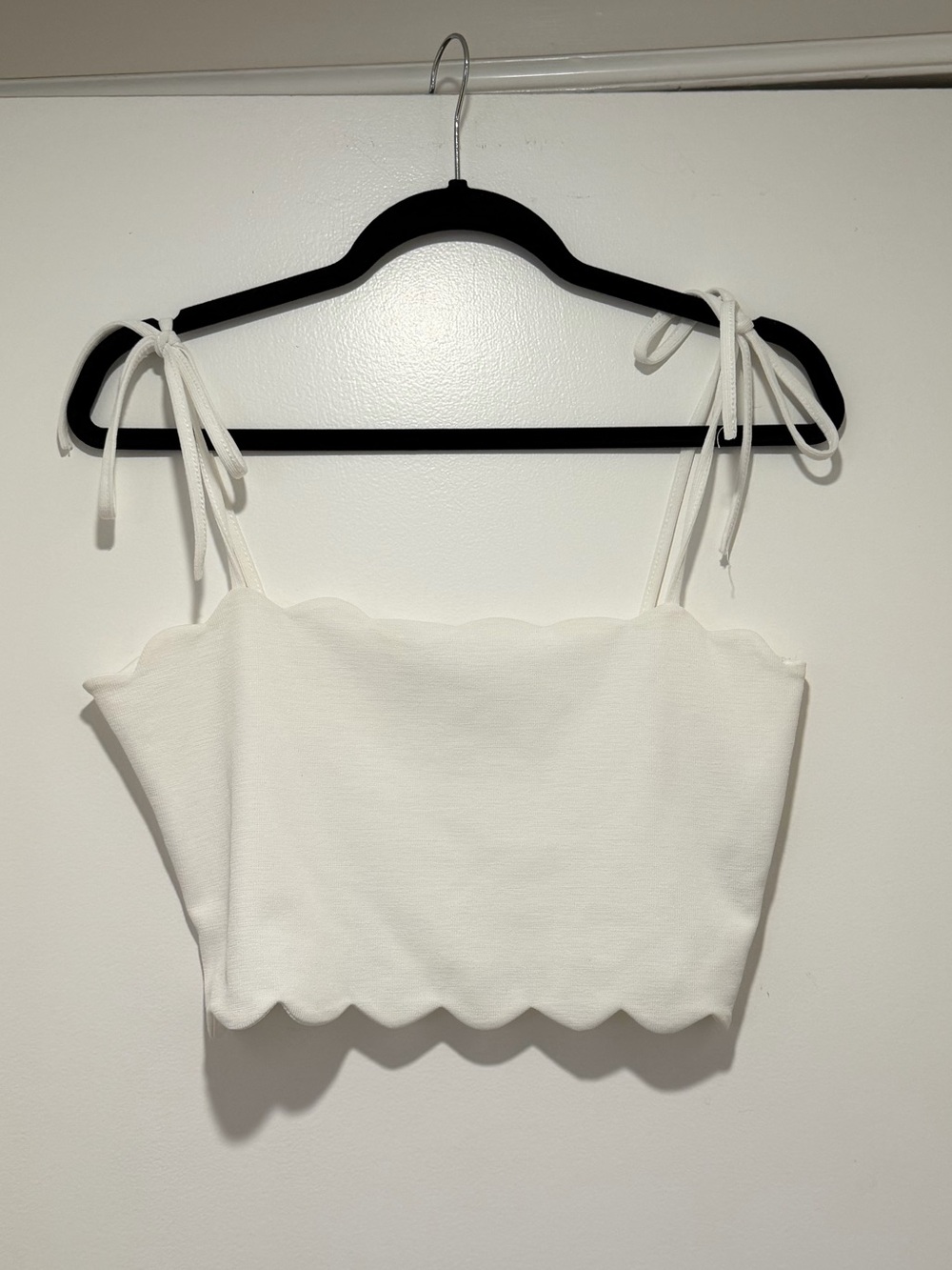 Zara White Scallop-Hem Tie-Strap Crop Camisole
